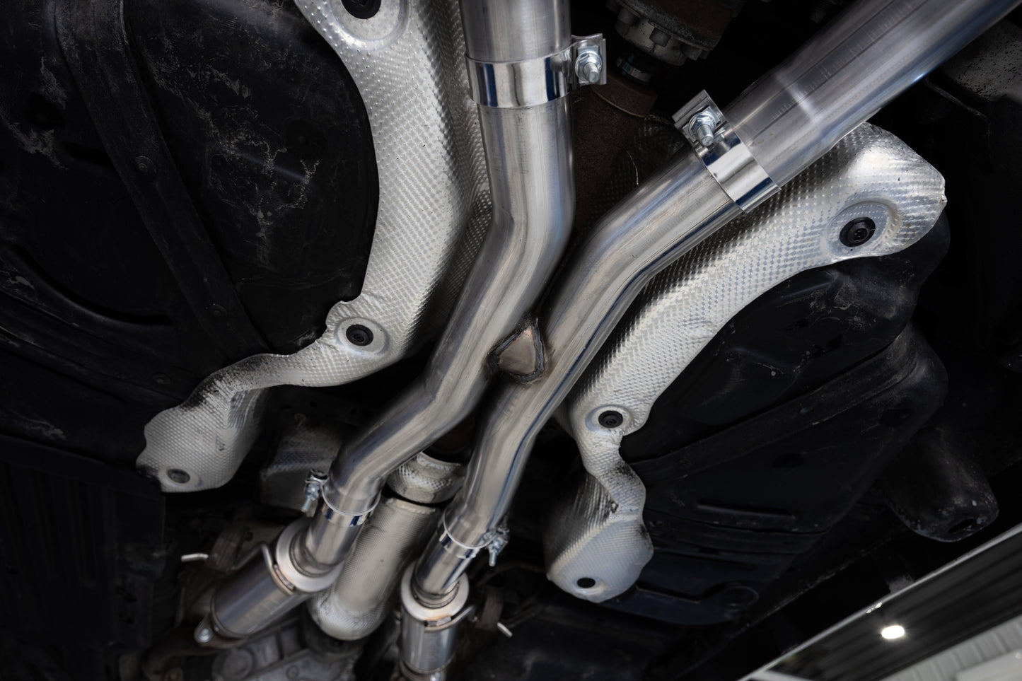 11-Present Dodge Durango 3.6L, Armor Pro 3-Inch Cat-Back Dual Split Rear with CF Tips, Street Profile MBRP