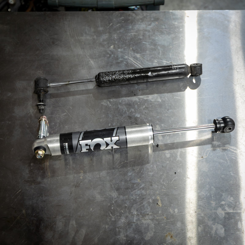 Fox 2.0 Steering Stabilizer for for 2001–2010 Chevy/GMC 2500HD/3500