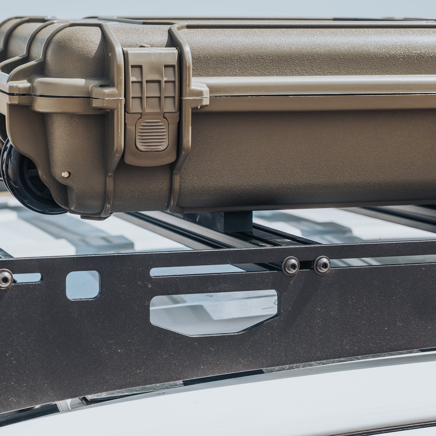 The Mounting Company Case Stabilizer