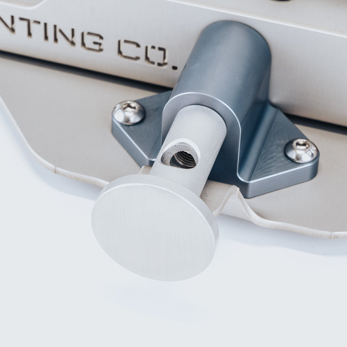 The Mounting Company Medium Mount