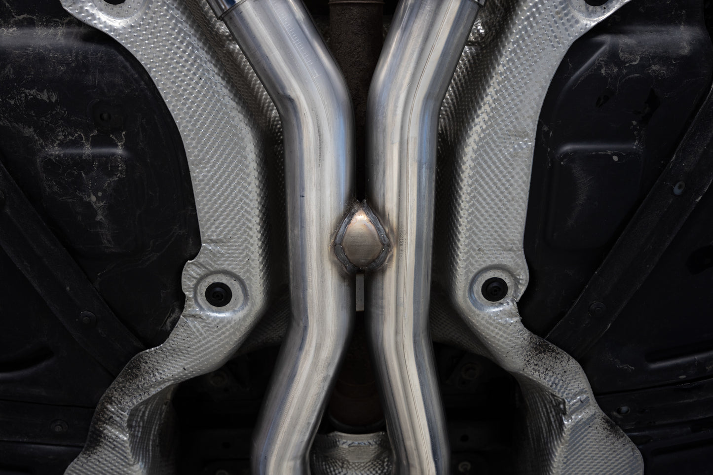 11-Present Dodge Durango 3.6L, Armor Pro 3-Inch Cat-Back Dual Split Rear with CF Tips, Street Profile MBRP